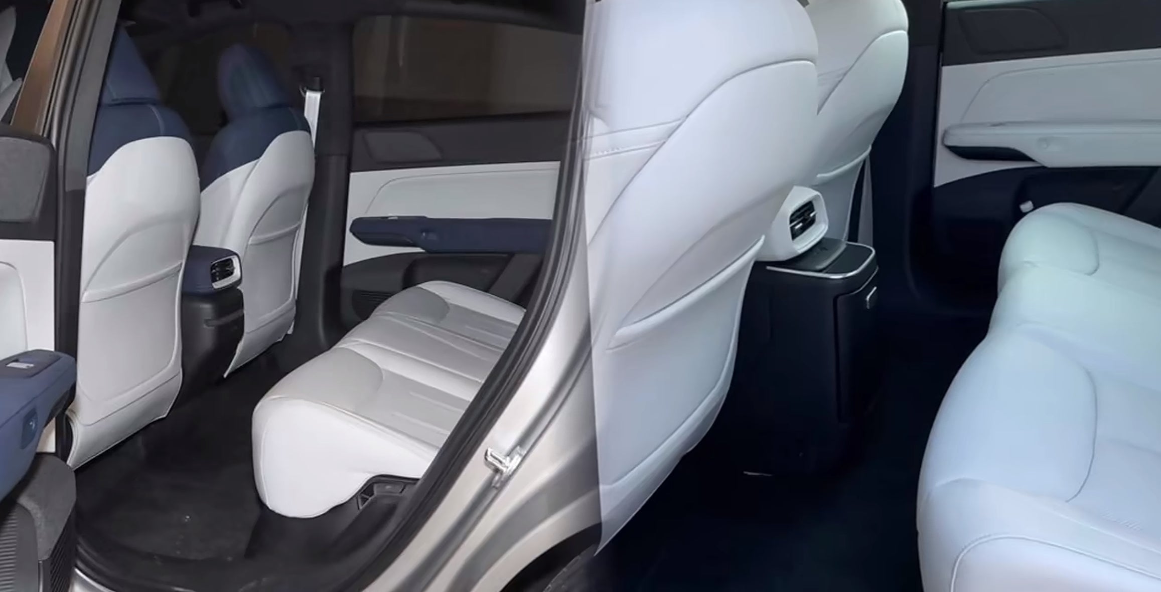 Mini réfrigérateur de voiture pour XPENG G6
