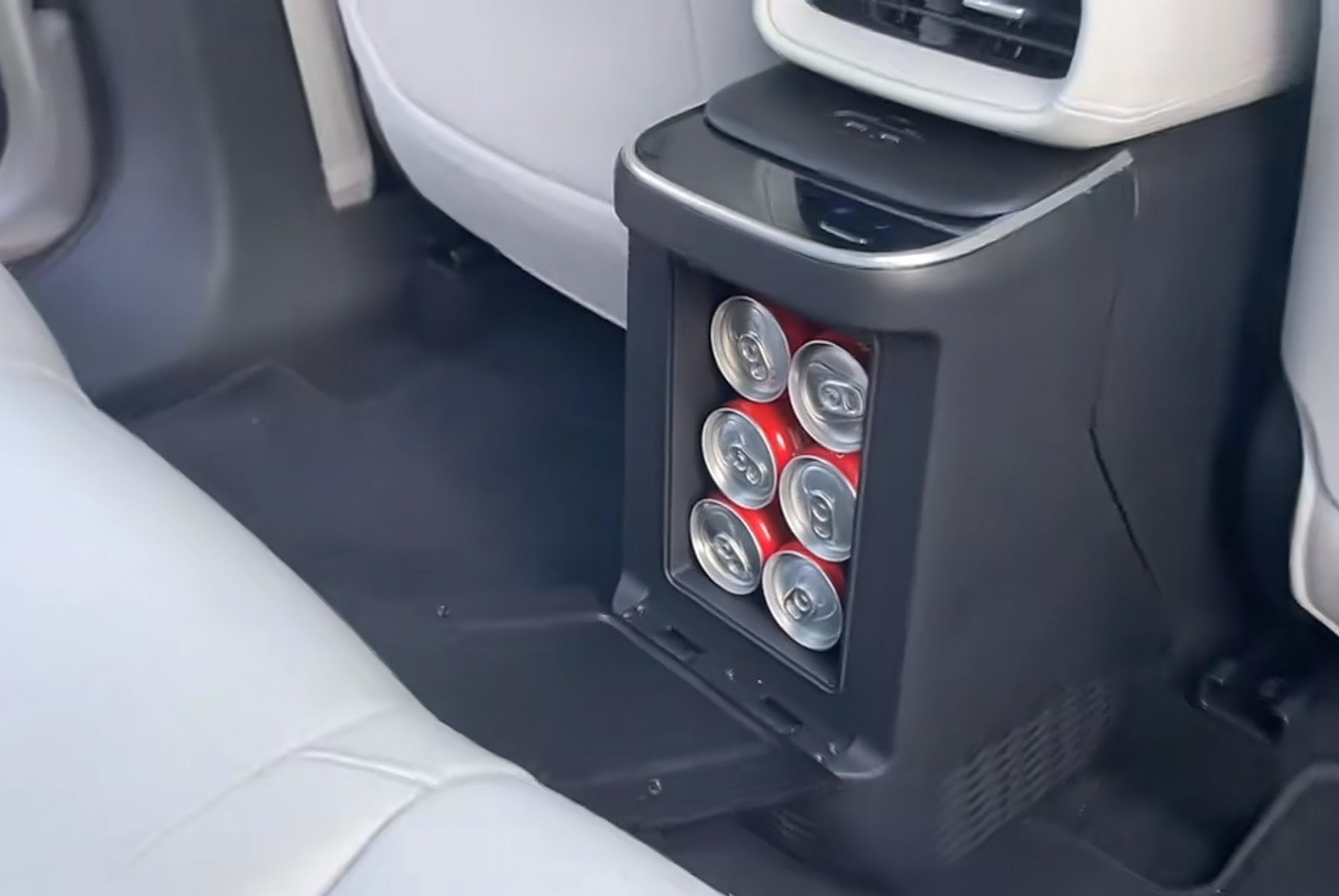 Mini réfrigérateur de voiture pour XPENG G6
