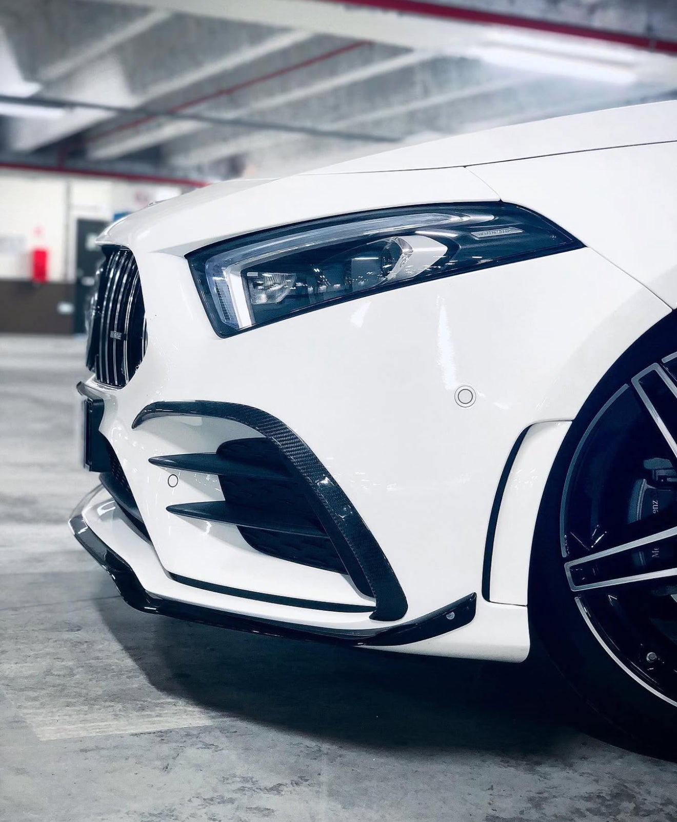Lame avant carbone – Mercedes Classe A W177 (2018–2022)